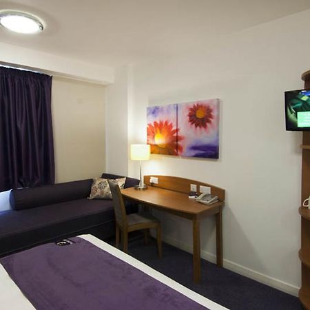 Premier Inn Birmingham South - Hall Green Bagian luar foto