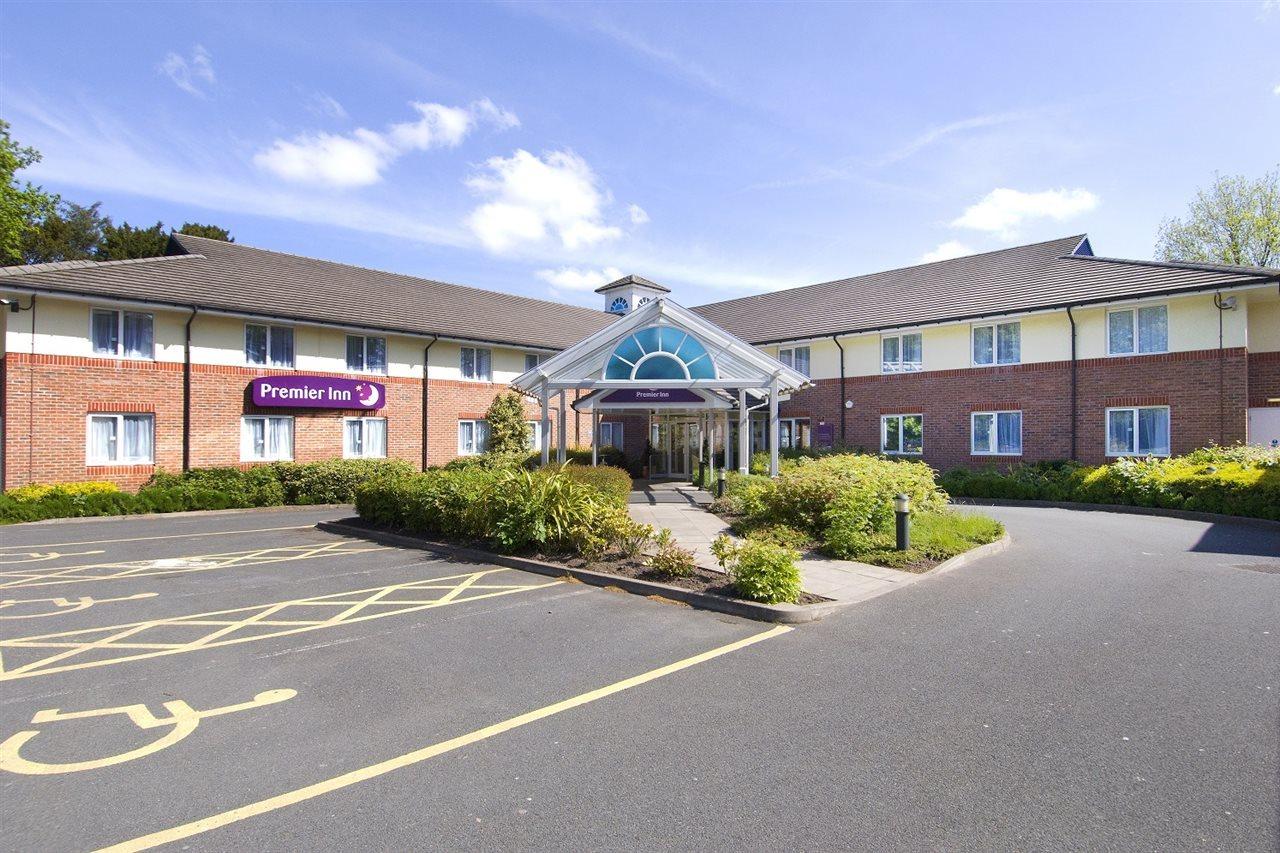 Premier Inn Birmingham South - Hall Green Bagian luar foto