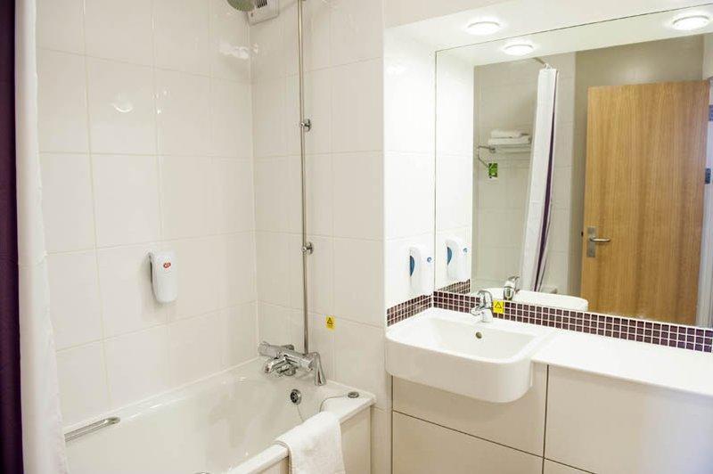 Premier Inn Birmingham South - Hall Green Bagian luar foto